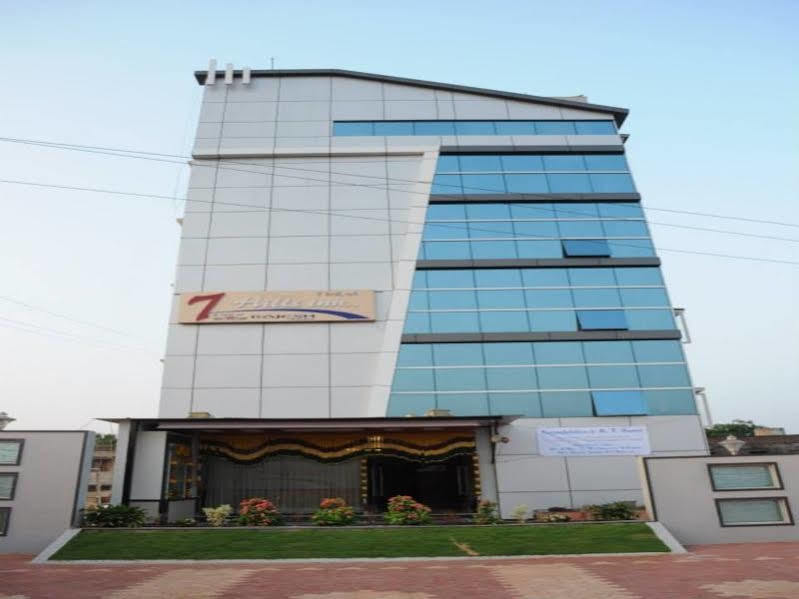 7 Hills Inn Tirupati Exteriör bild